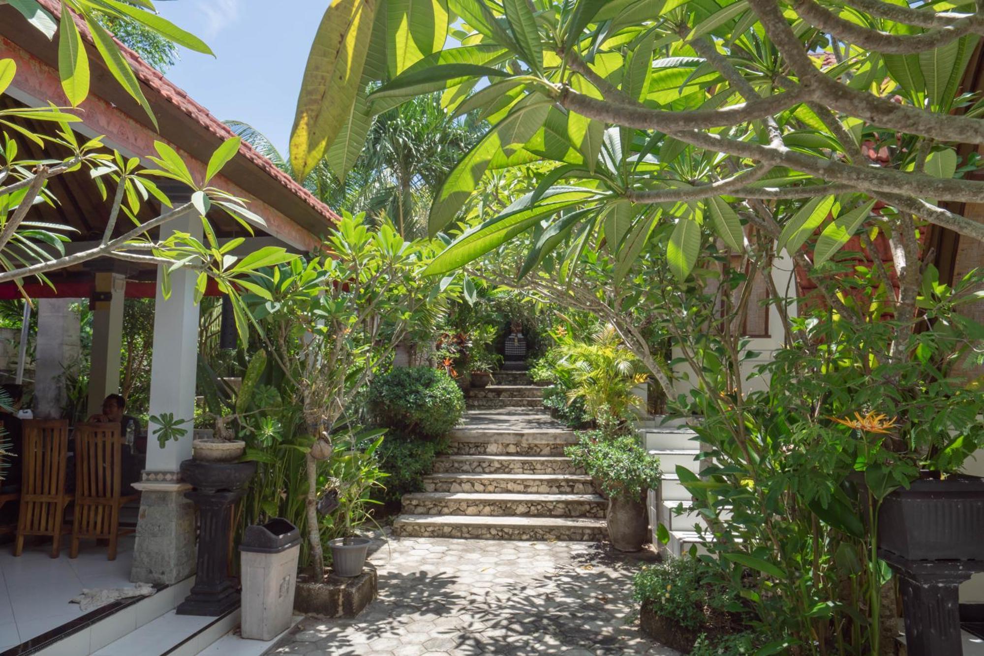 Ratu Cottage By Ourstory Travels Batununggul Exterior foto